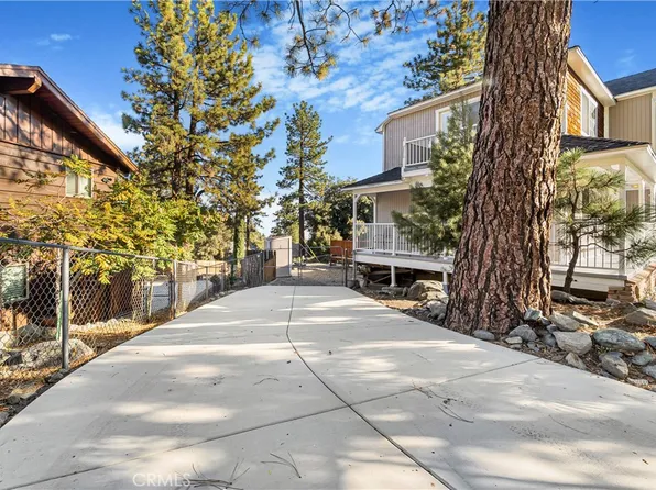 5233 Desert View Dr, Wrightwood, CA 92397