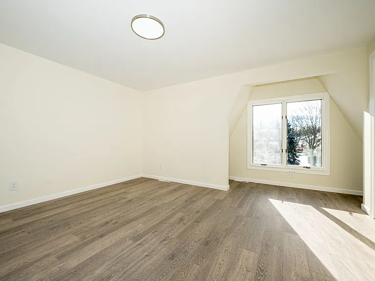 400 Tiburon Ln — Photo 21
