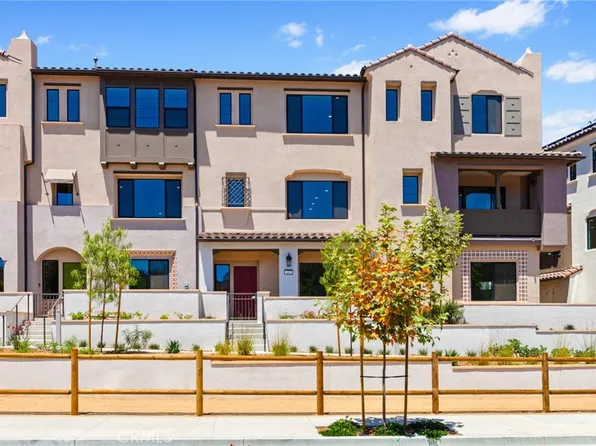 142 Bridle Dr, Burbank, CA 91506