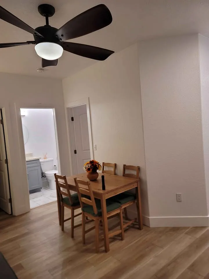 1 bed, 705 sqft, $2,100 — Photo 4