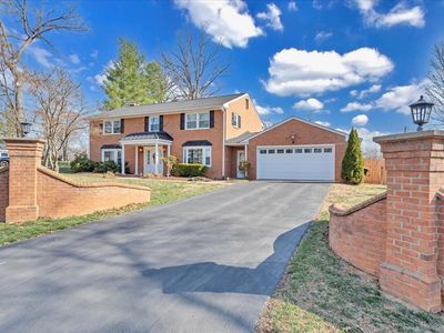 5281 N Spring Dr, Roanoke, VA, 24019