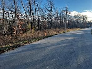 2nd image of Selkirk Dr #8