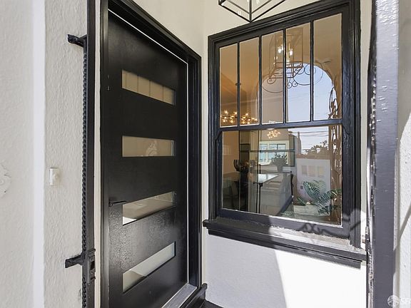 2nd image of 1474 Noe St