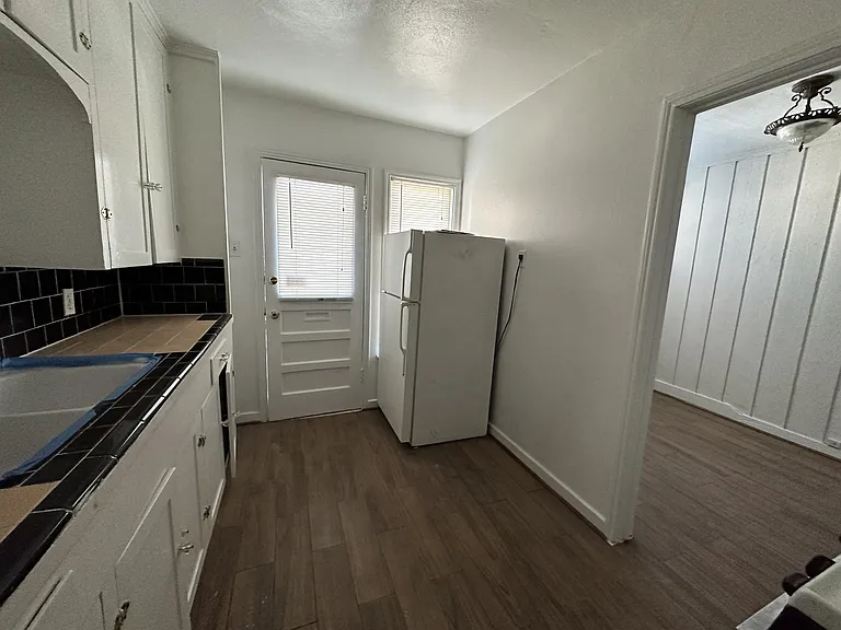 4402 Roseland St — Photo 16