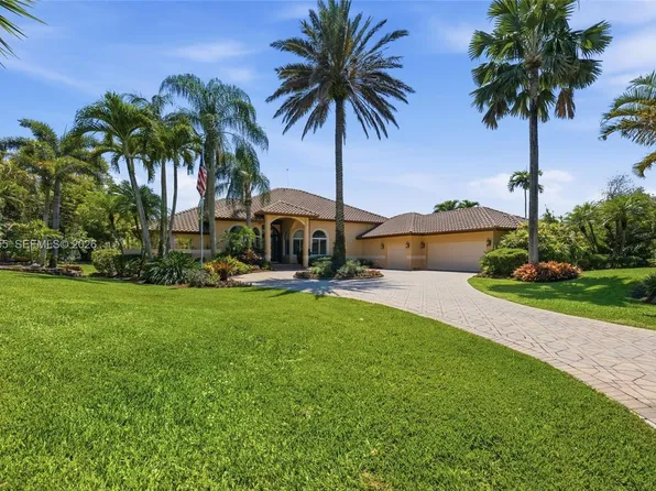 3160 Paddock Rd, Weston, FL 33331