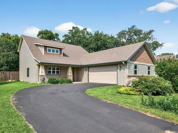 35 E Pullman Ave, Saint Paul Park, MN 55071