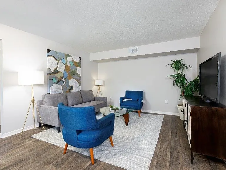 Weston Place Apartments — Photo 19