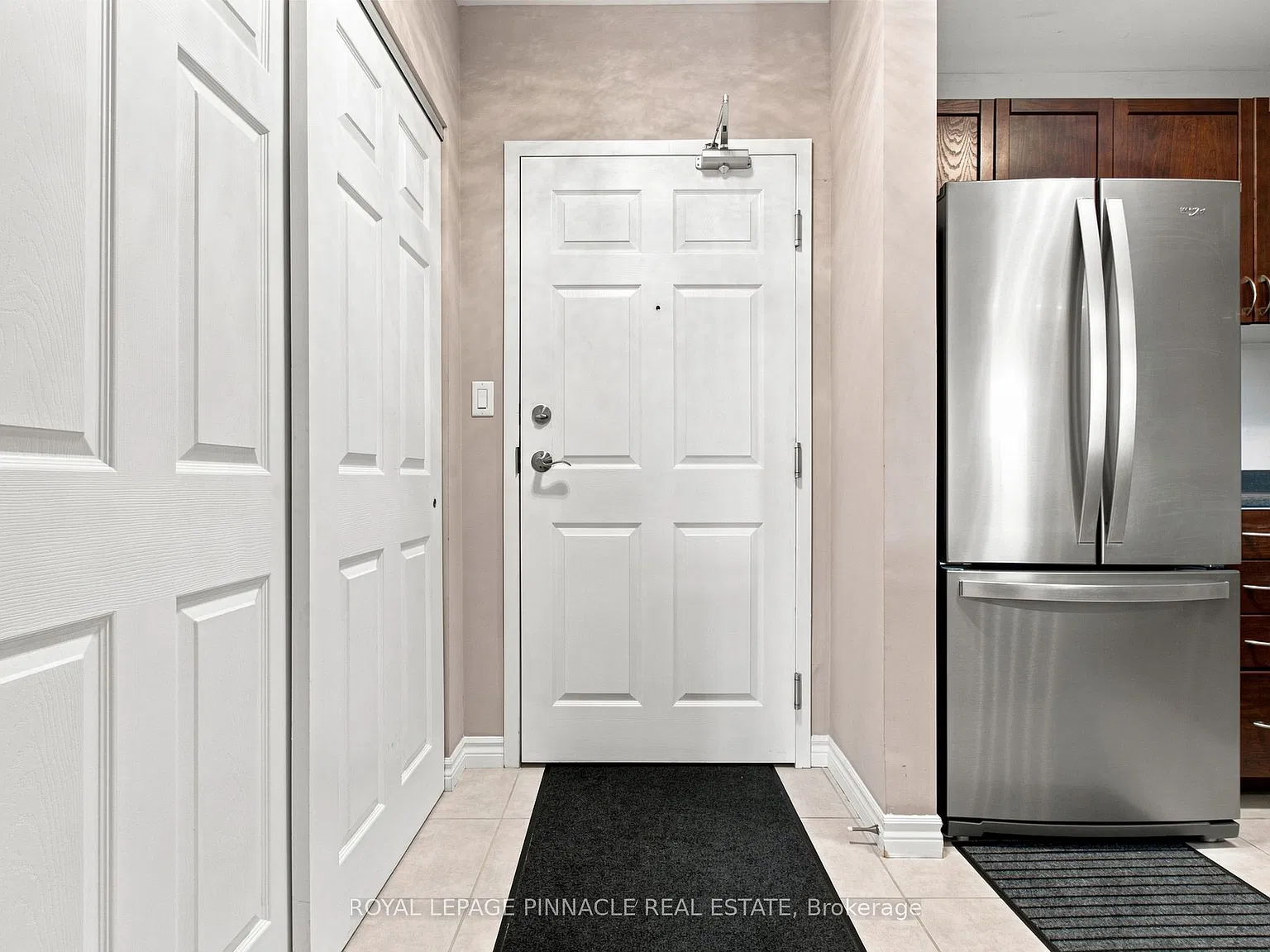 2 bed, $2,300 — Photo 4