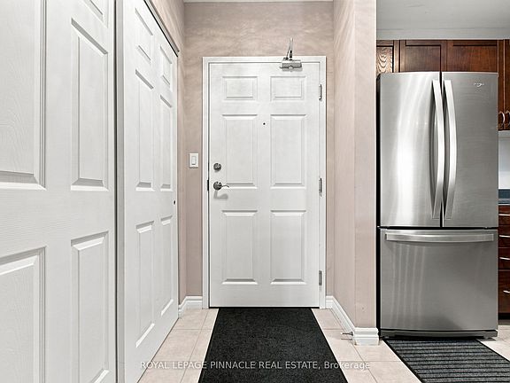 4th image of 2 Colonial Dr #201