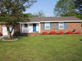 8 Brent Cres, Portsmouth, VA 23703