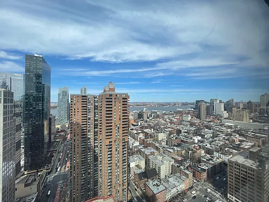 Rented by Addison Property Group | media 25