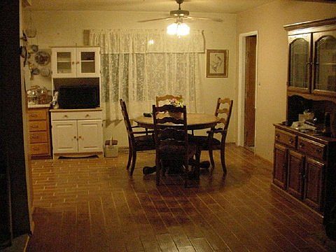 tile in dining area