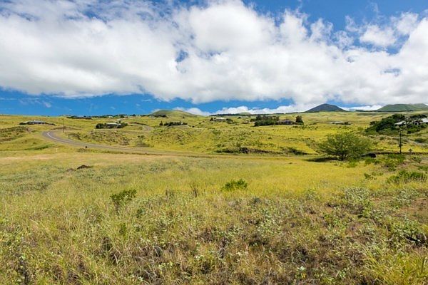1st image of 398 Kiinani Pl