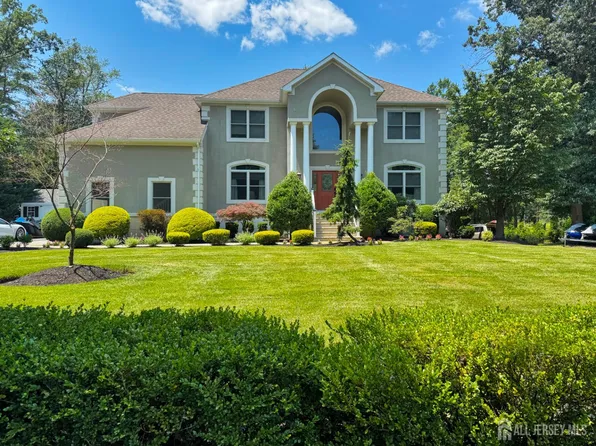 284 Friendship Rd, Howell, NJ 07731