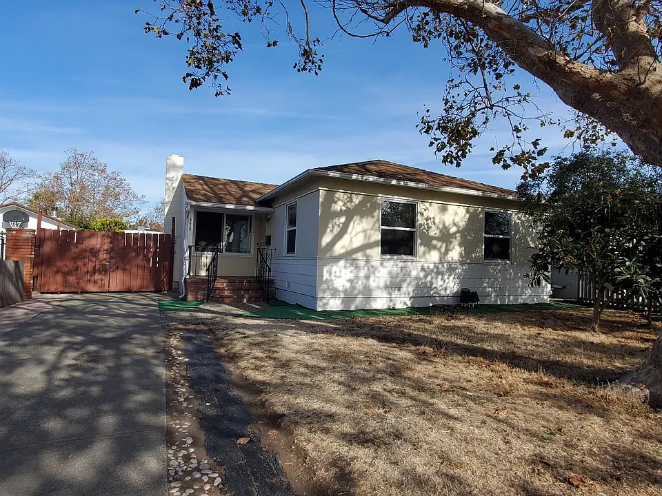 375 Hacienda Ave