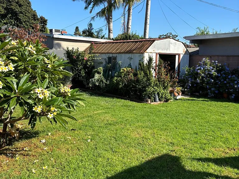2832 Charlemagne Ave — Photo 18
