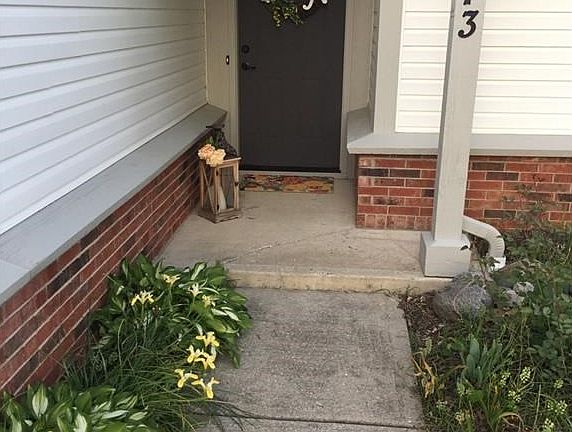 3rd image of 7173 Carrie Dr