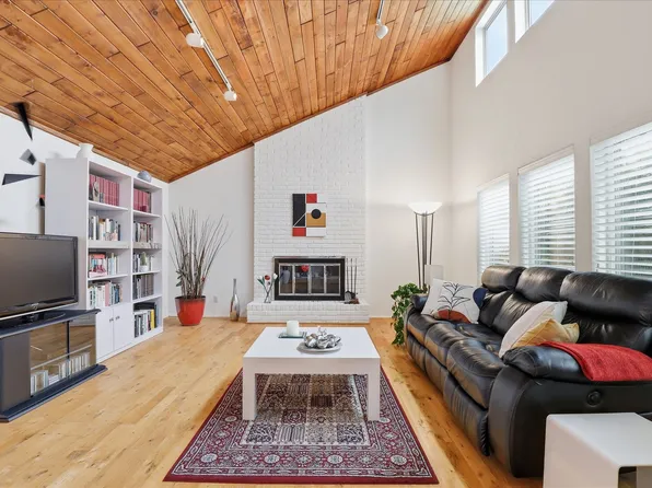 2304 Torrey Mnr, Plano, TX 75023