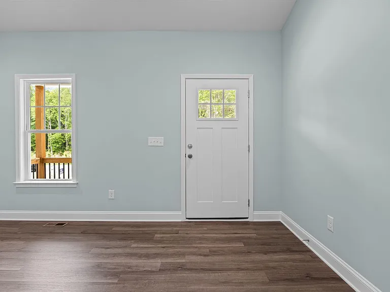 55 Leisure Ln — Photo 11
