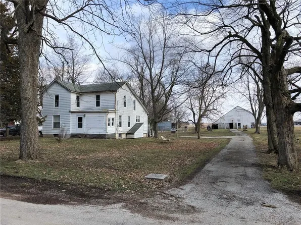 286 S Roosevelt St, Warrensburg, IL 62573