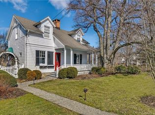 35 Old Farm Rd, Darien, CT 06820