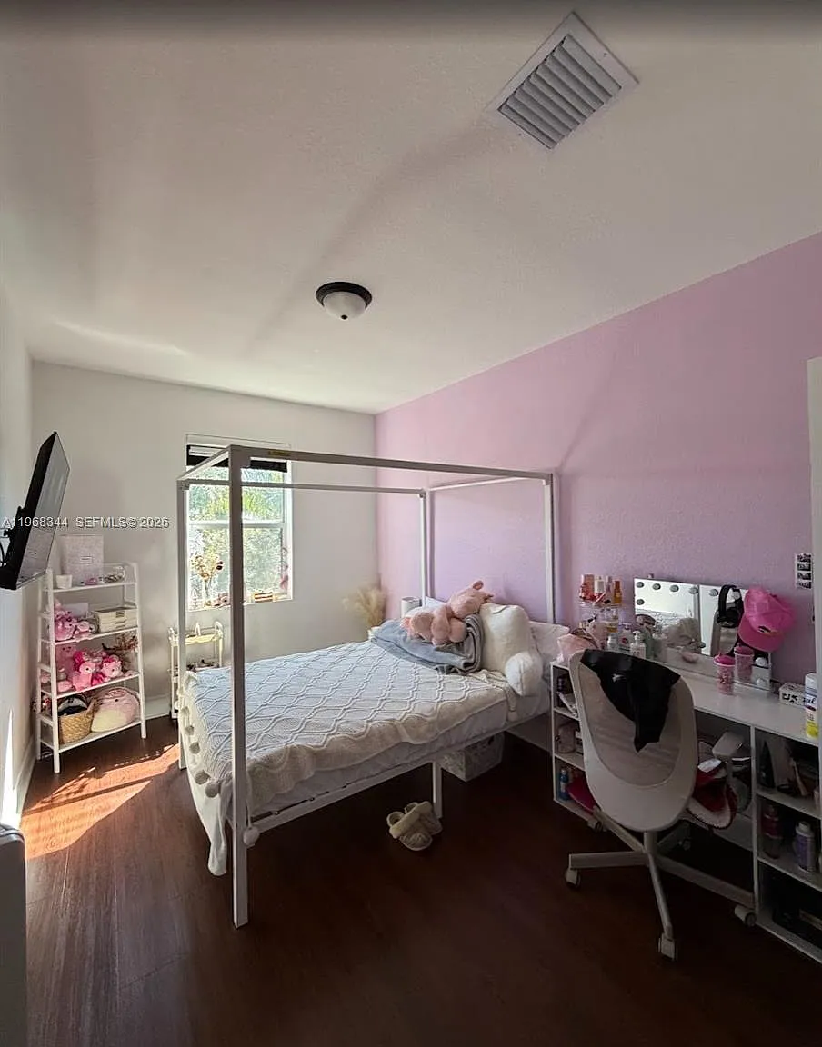 3 bed, 1686 sqft, $2,800 — Photo 4