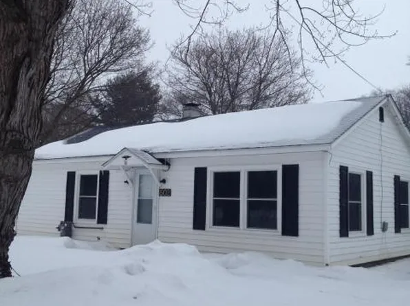 1502 Sunnyfield Rd, Sturgis, MI 49091