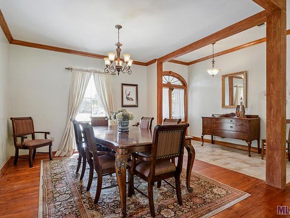 3rd image of 683 E Majestic Oaks Pl