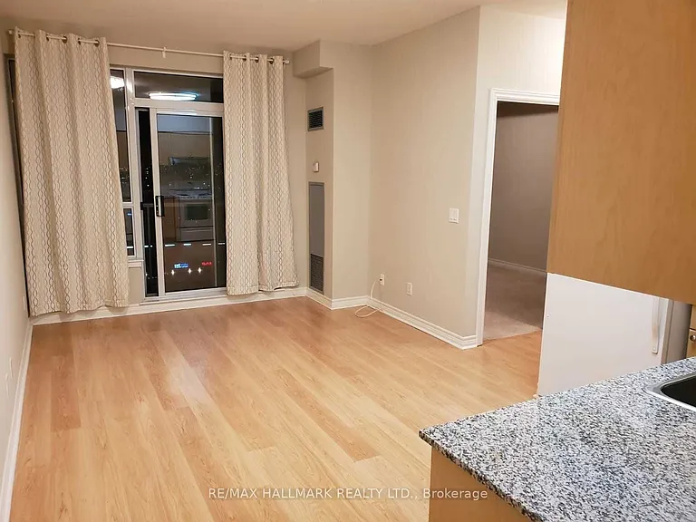 15 N Park Rd #1601 — Photo 2