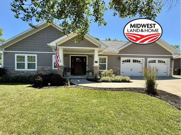 922 N 12th St, Marysville, KS 66508