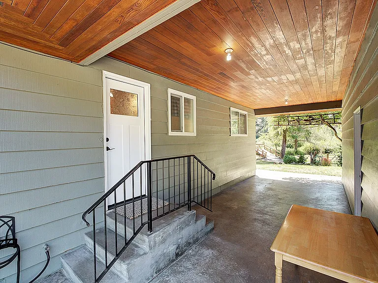 18021 Issaquah Hobart Rd SE — Photo 43