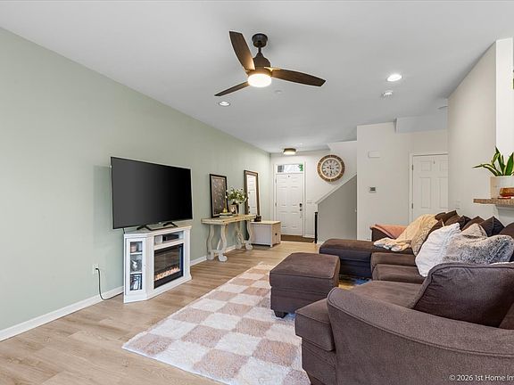 4th image of 16127 W Coneflower Dr