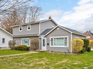 502 Pine St, Chesaning, MI 48616