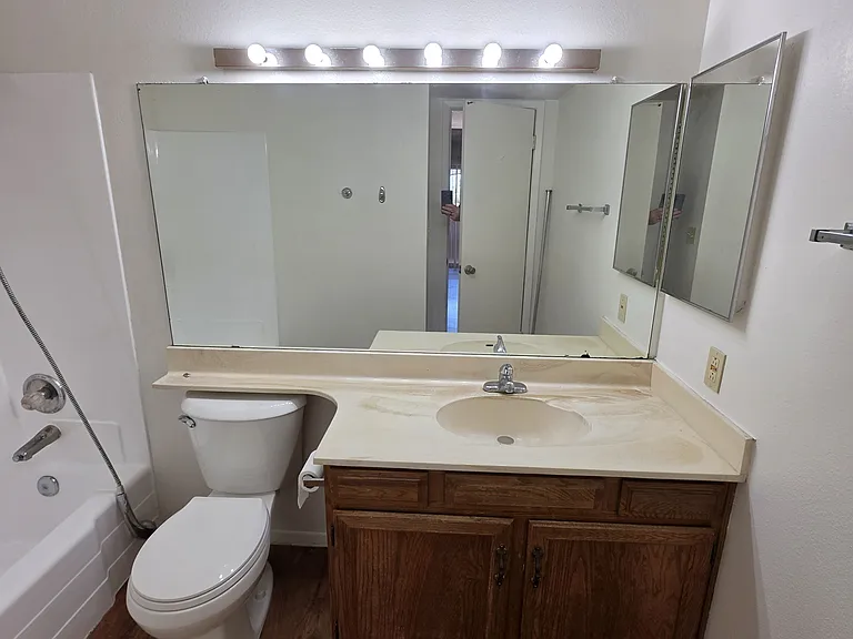 540 N May St #3119 — Photo 18