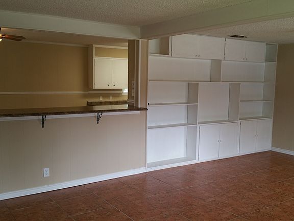 5th image of 2306 Greenwood St