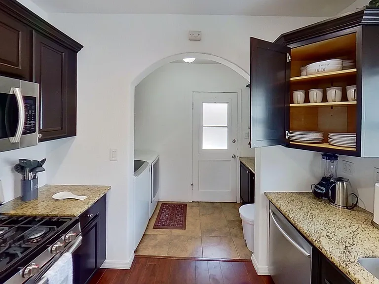 10809 Hartsook St #F — Photo 50