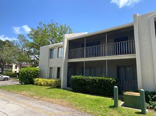 150 Pineview Rd APT H8, Tequesta, FL 33469