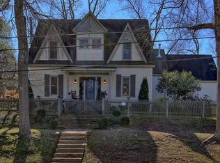 351 Seavy St, Senoia, GA 30276