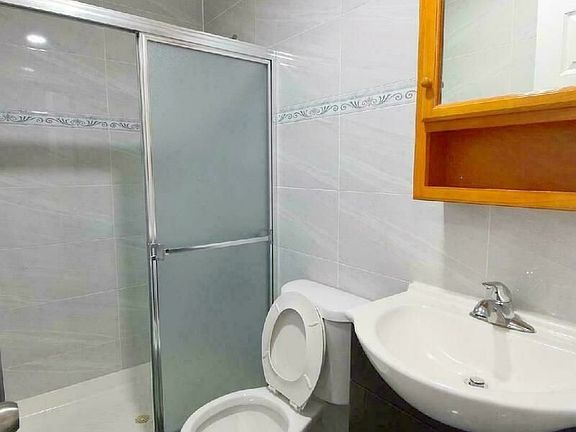 4th image of 734 58th St #3