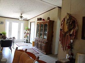 5th image of 803 E Elm St