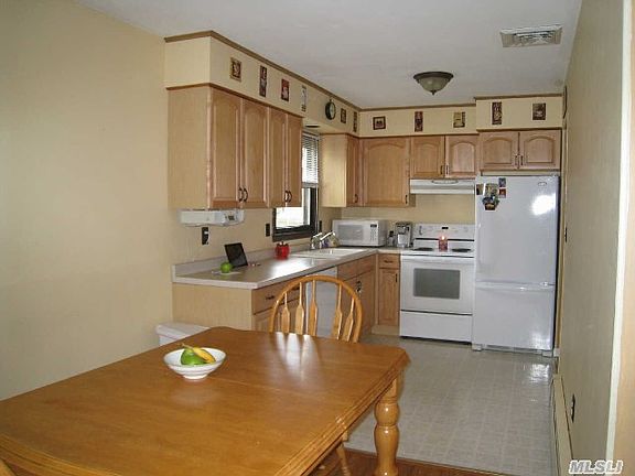 5th image of 167 Parkside Ave
