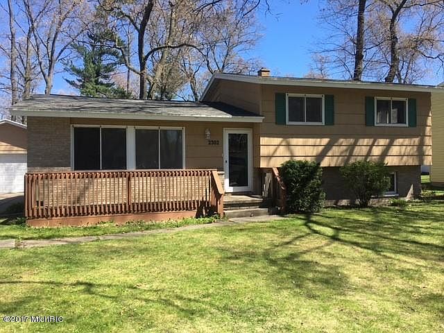 1st image of 2302 Southwood Ave