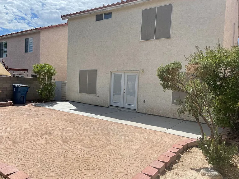 8720 Majestic Pine Ave — Photo 11