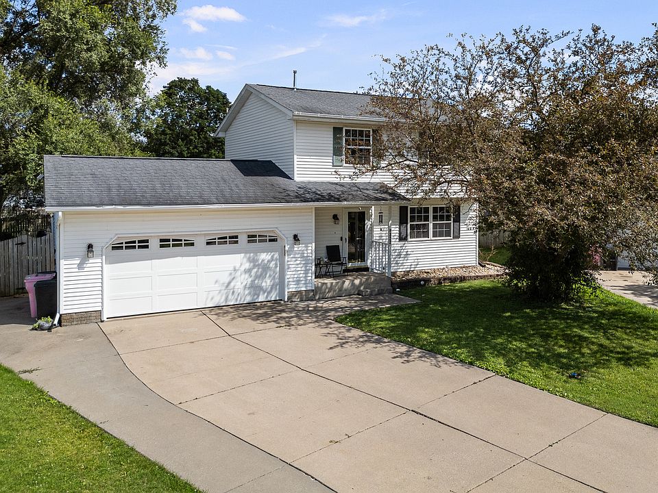 1st image of 322 Sullivan Dr
