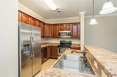 4814 Fountain View Way — Photo 7
