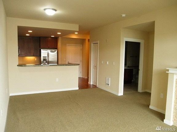 5th image of 16141 Cleveland St Unit 307