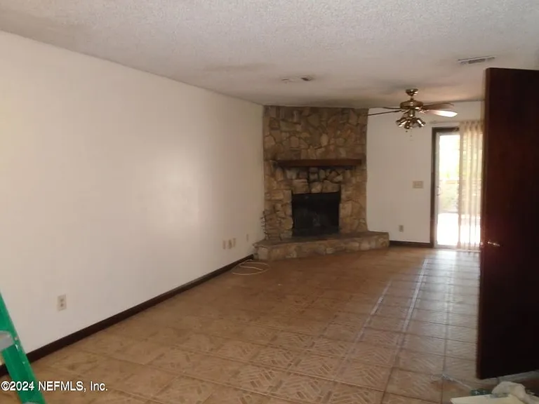 4346 Windergate Ct #1 — Photo 2