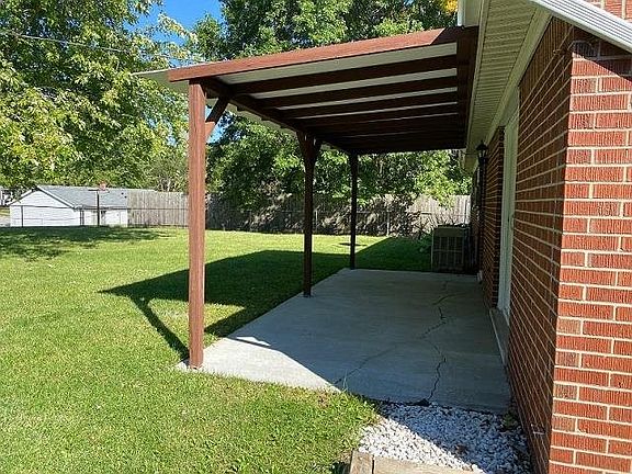 2nd image of 720 Crestdale Dr