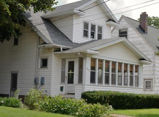 1913 Roberts Ln, Lansing, MI 48910