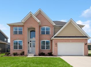 412 Towne Center Blvd, Shorewood, IL